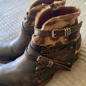 SOLD!!!! Free birds booties. Brownish black color. Like new. Worn once. Size 7.
